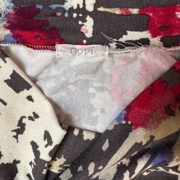 ODDY Top Sweater Womens Sz Large Knit Pullover Black and White Geometric design - Picture 2 of 12